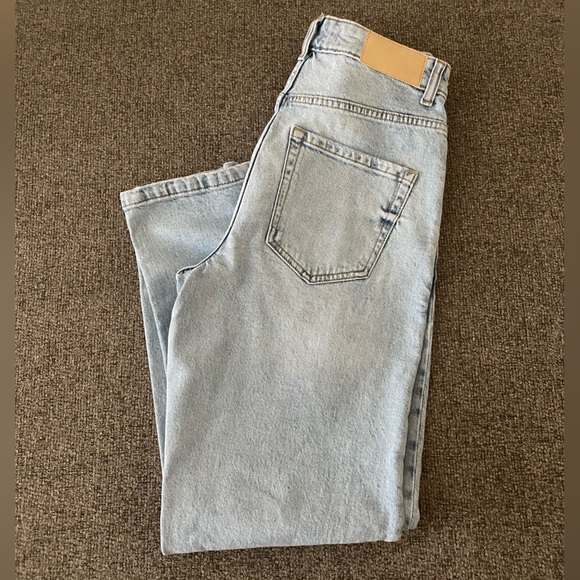 Zara Denim - Zara Mom Fit Jeans